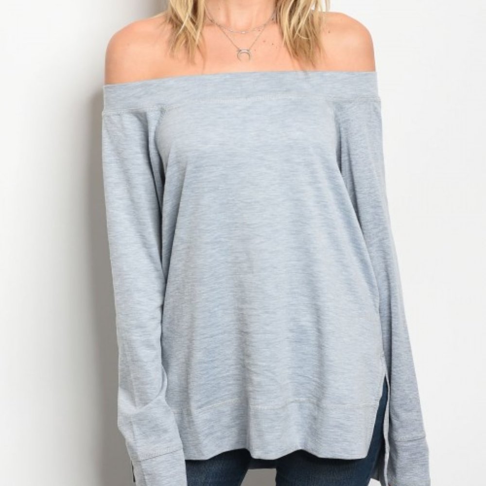 BRAND NEW w. TAGS Off The Shoulder Blue Top